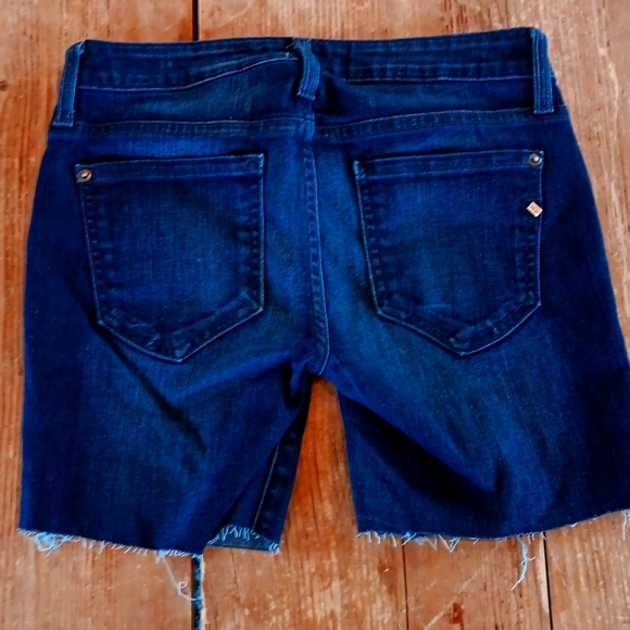 Short - Picture 2 of 2